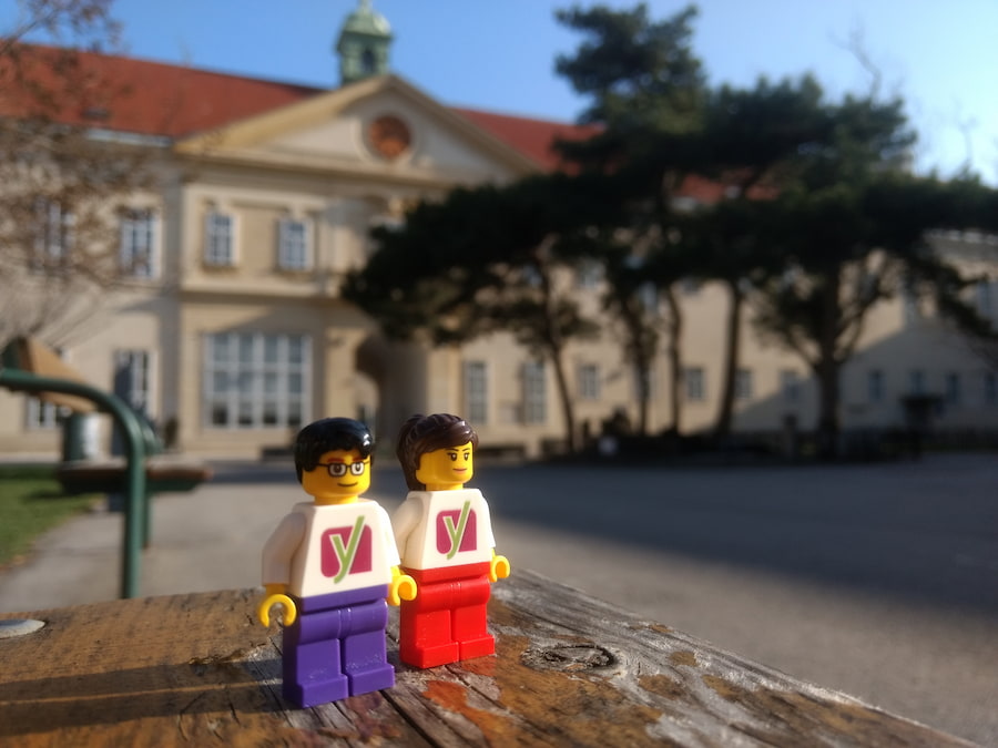 image of Yoast LEGO figures around the world